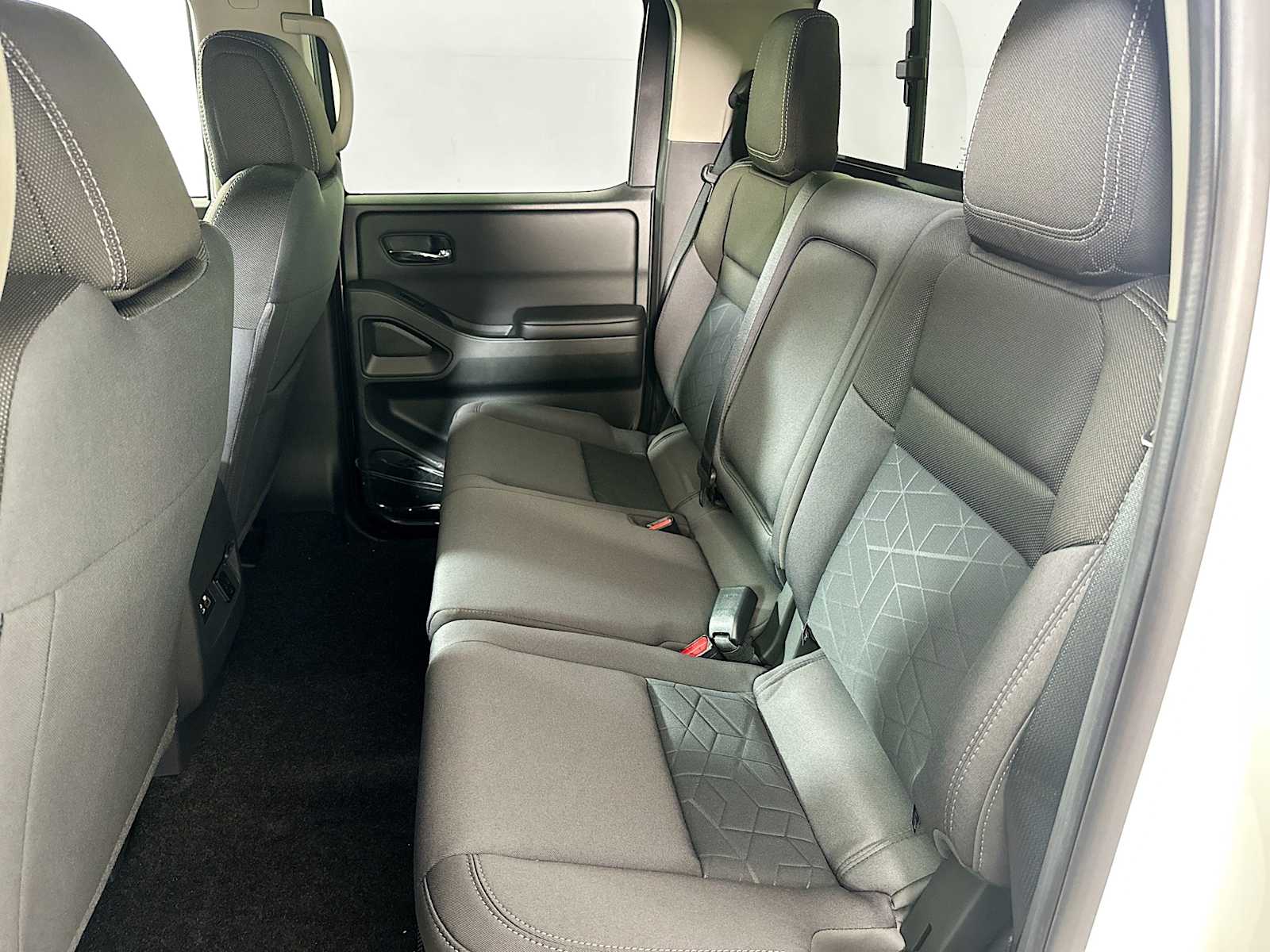 2025 Nissan Frontier SV photo 20