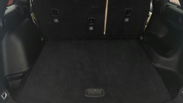 Used 2023 RED Jeep Limited image 33