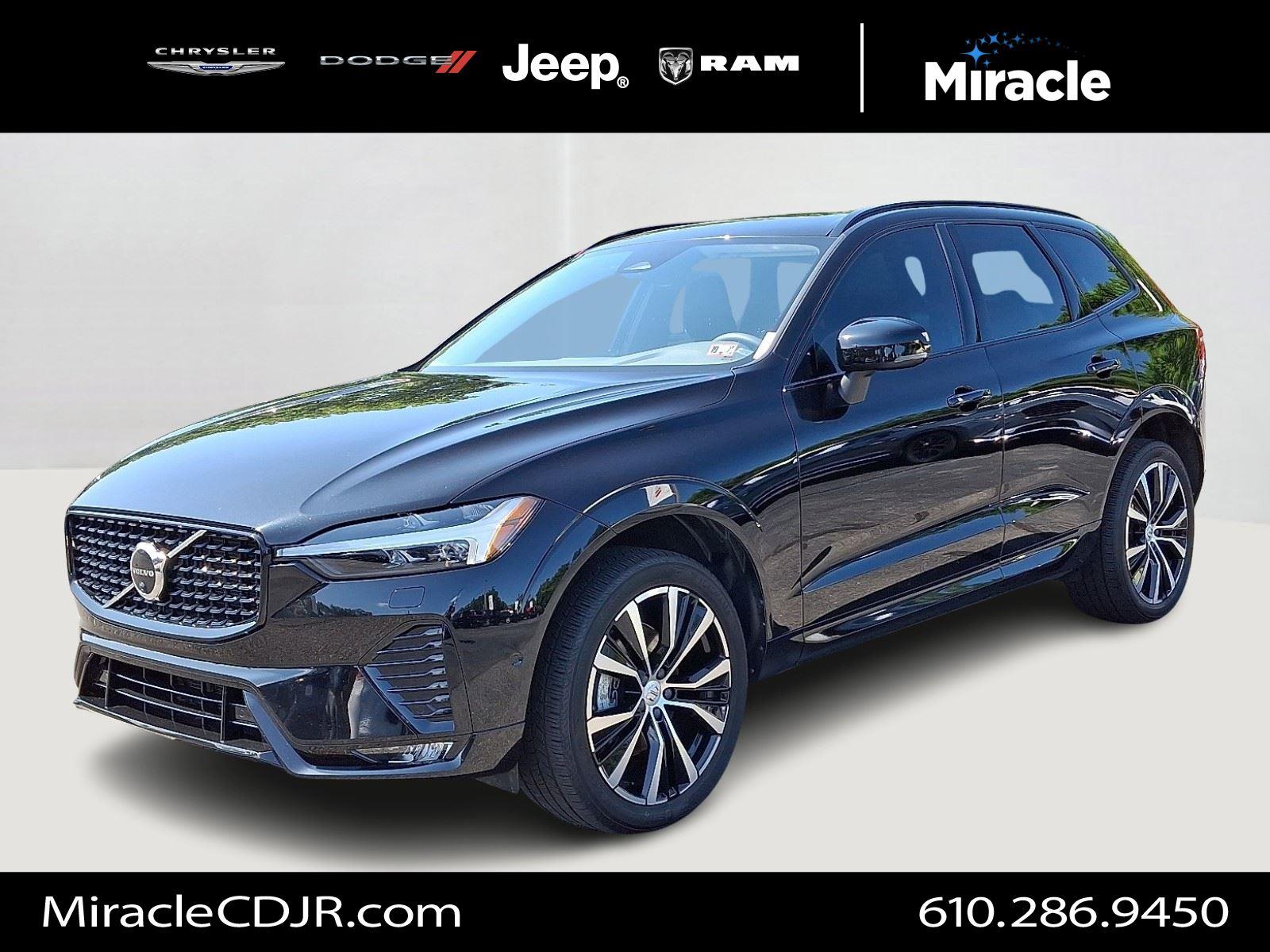 2023 Volvo XC60 Plus photo 3