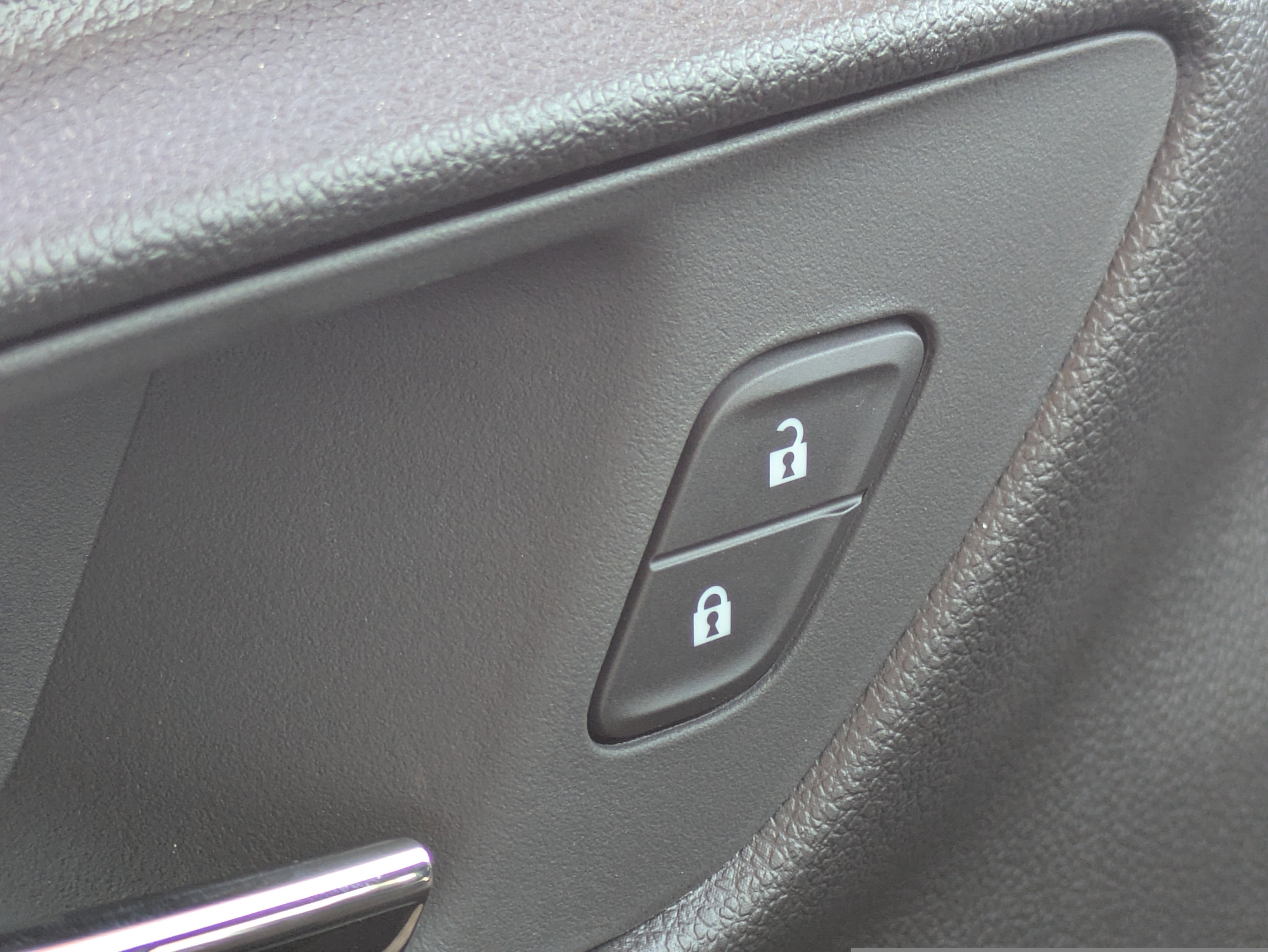 2026 Chevrolet Trax ACTIV photo 4