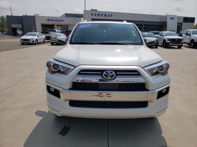 2023 Toyota 4Runner Limited photo 3