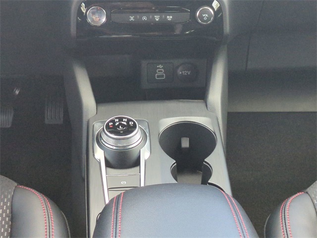 2025 Ford Escape ST-Line photo 18