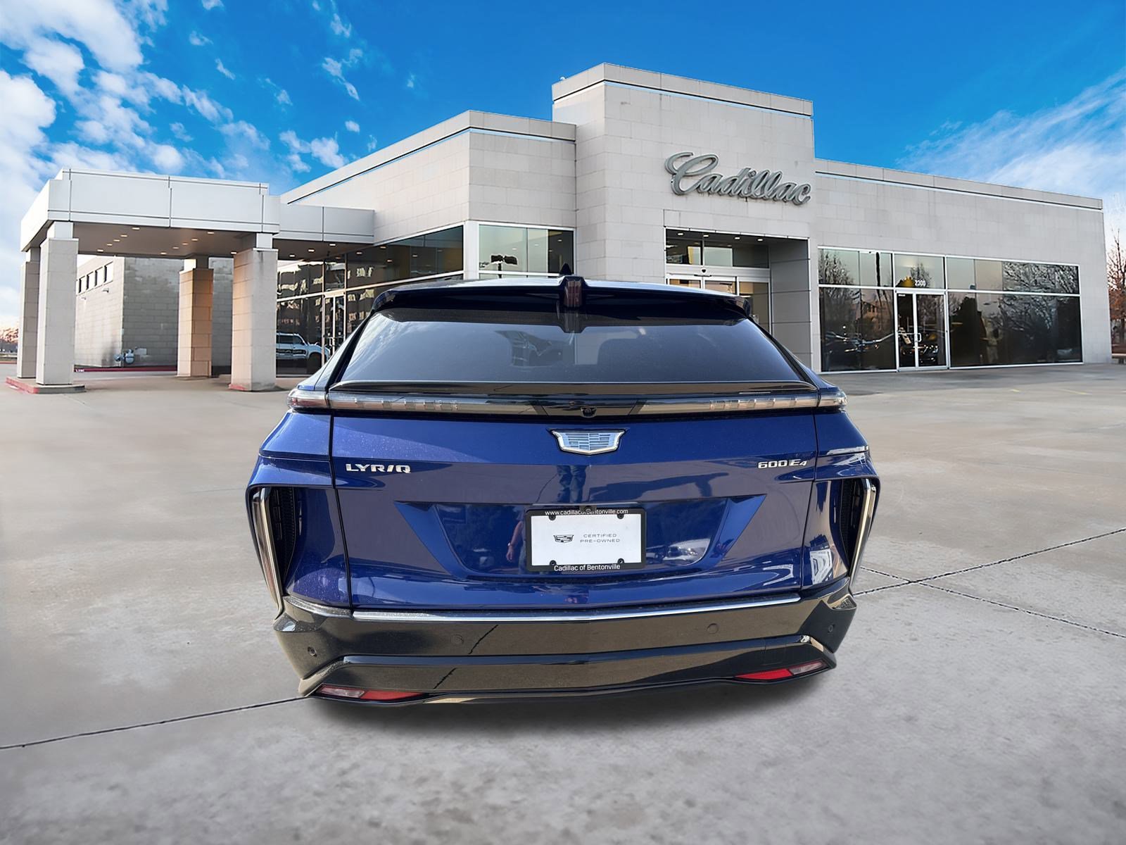 2024 Cadillac Lyriq Luxury photo 4