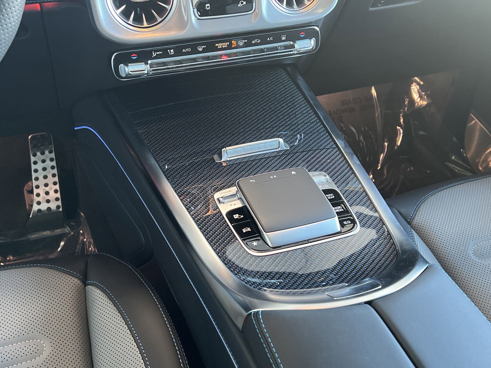 2025 Mercedes Benz G photo 39