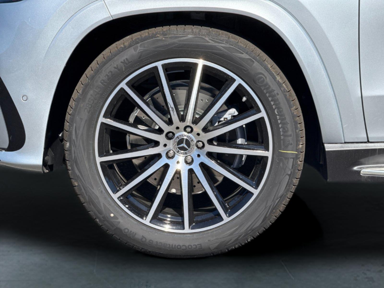 2026 Mercedes Benz GLS 450 4MATIC photo 25
