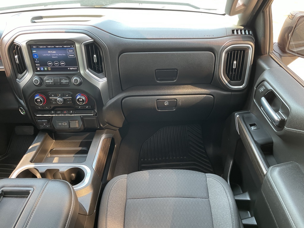 2021 Chevrolet Silverado 1500 RST photo 12