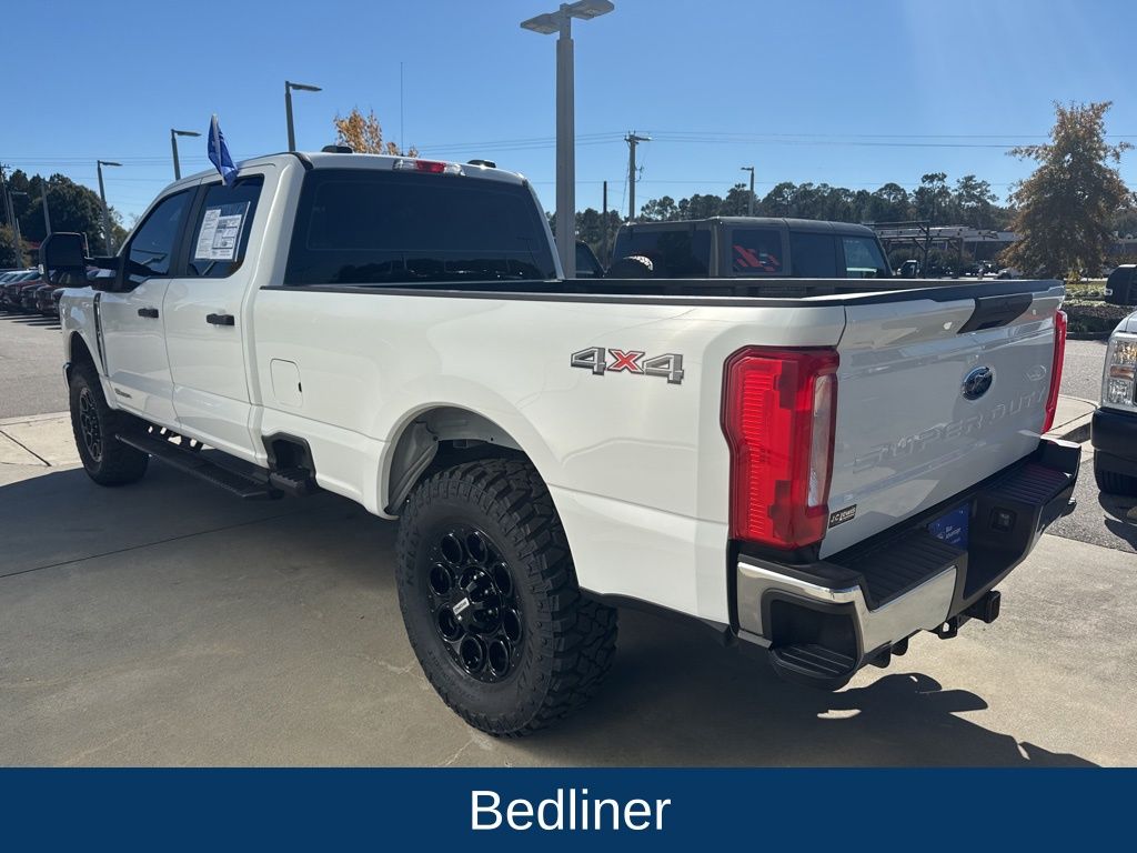 2023 Ford F-350 XL photo 4