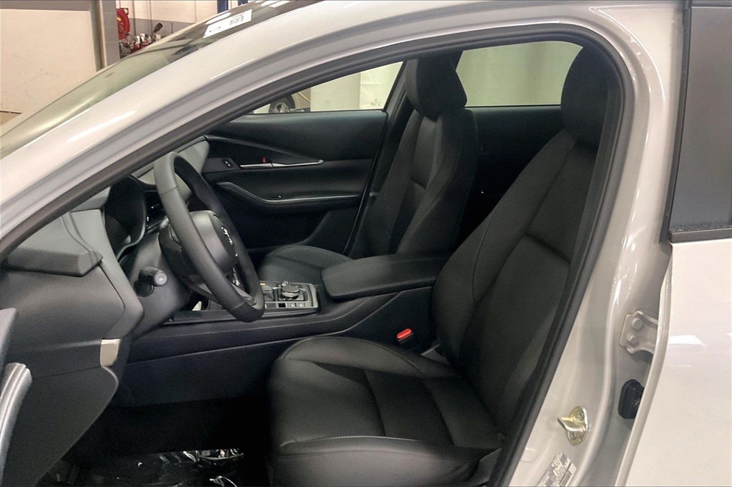 2026 MAZDA CX-30 - Image 8