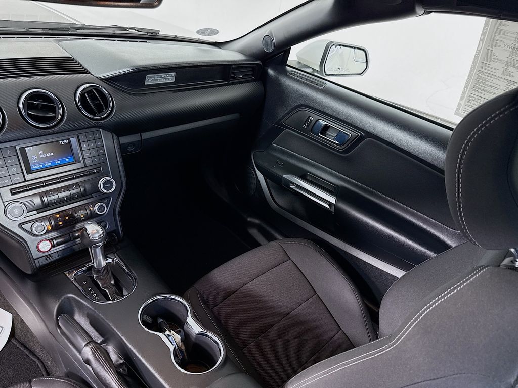 2017 Ford Mustang V6 Convertible photo 22