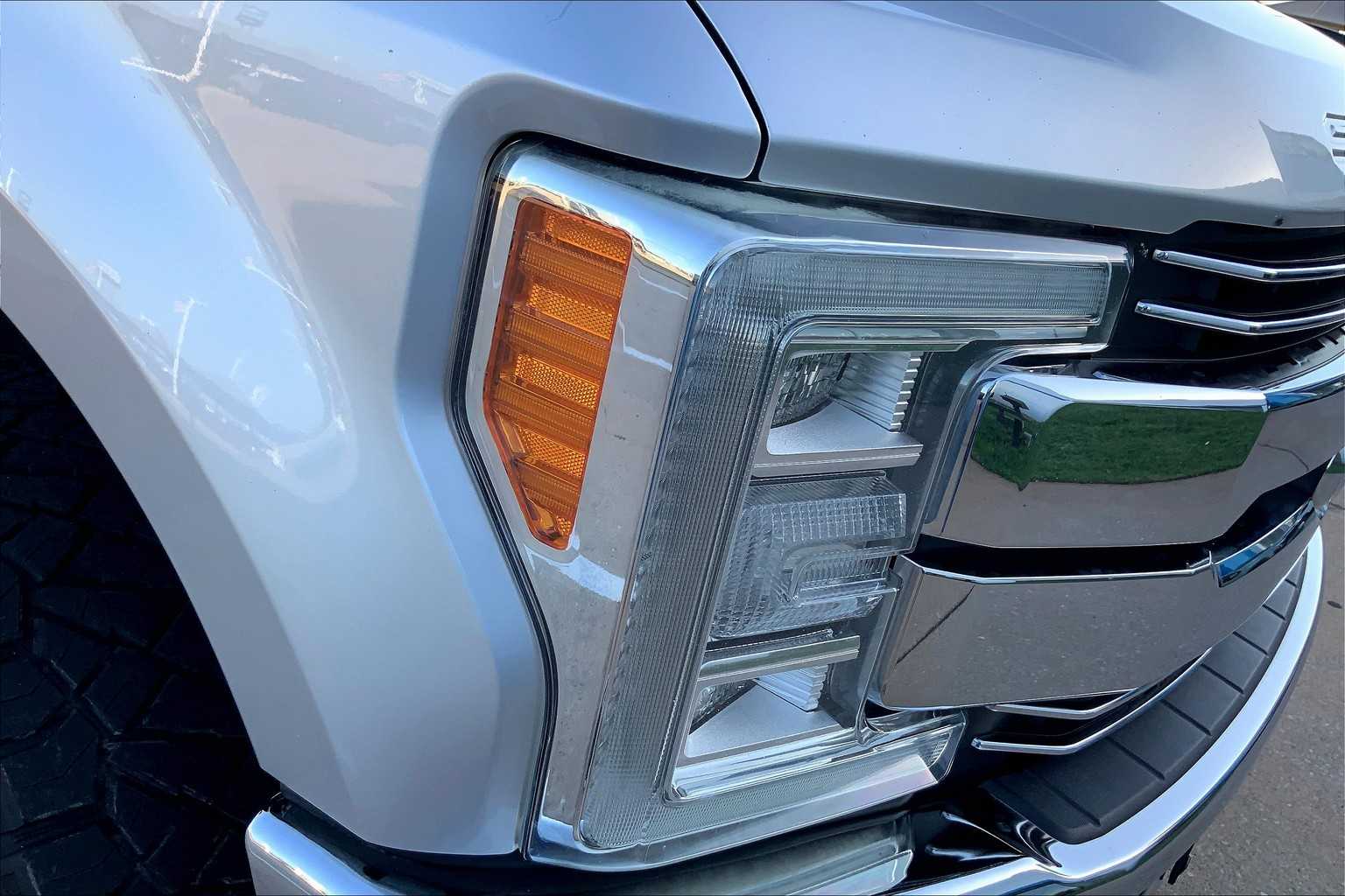 2018 Ford F-250 Lariat photo 23