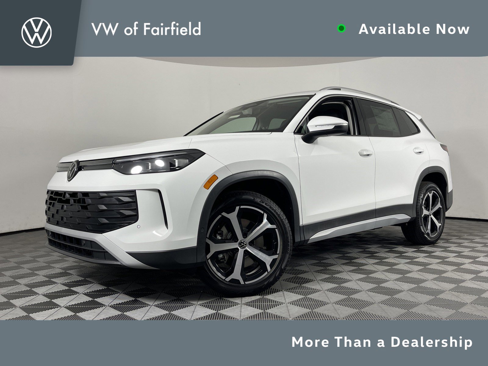 2025 Volkswagen Tiguan SE's photo