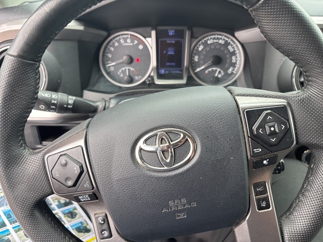 2018 Toyota Tacoma TRD Off-Road photo 4