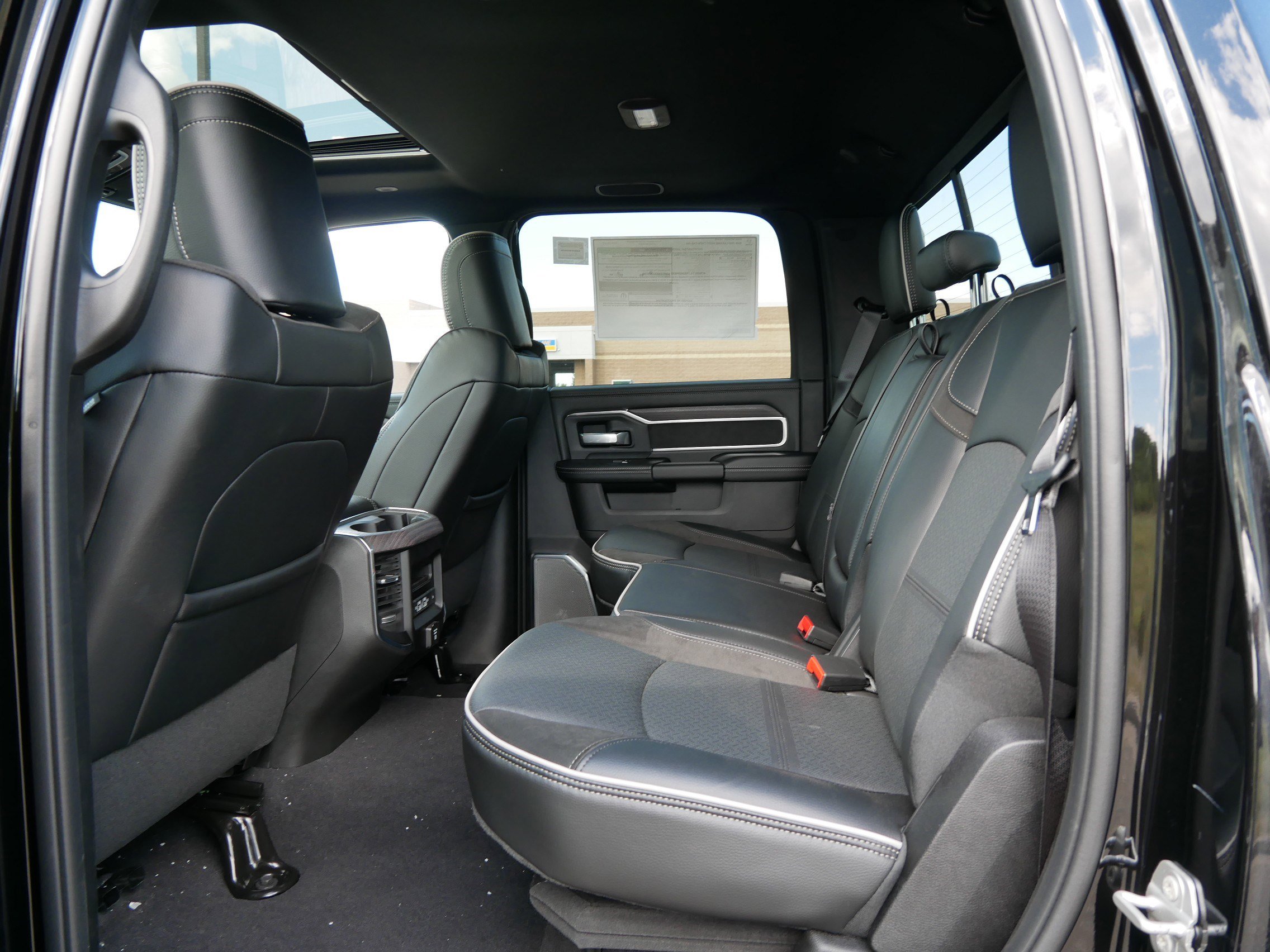2026 Ram 2500 Laramie photo 8