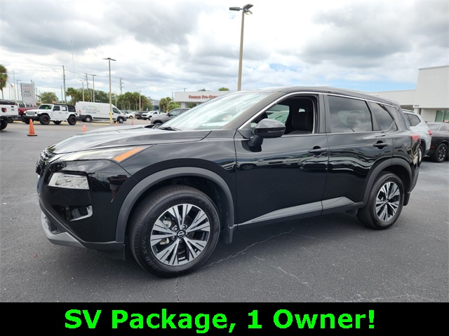 2022 Nissan Rogue SV photo 3