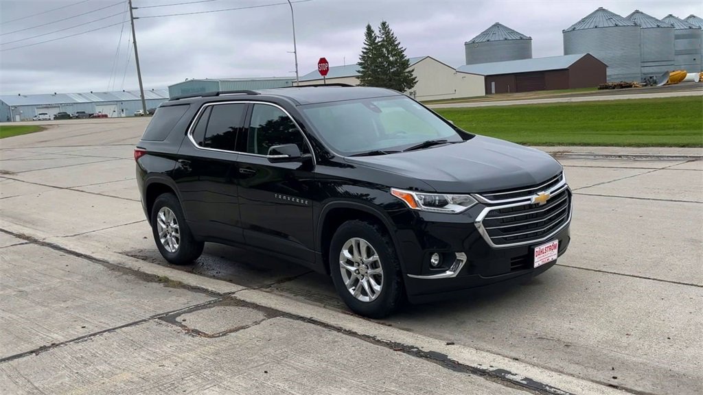 Used 2020 Chevrolet Traverse 3LT with VIN 1GNEVHKW2LJ274006 for sale in Oslo, Minnesota