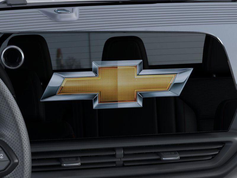 2026 Chevrolet Silverado EV photo 18