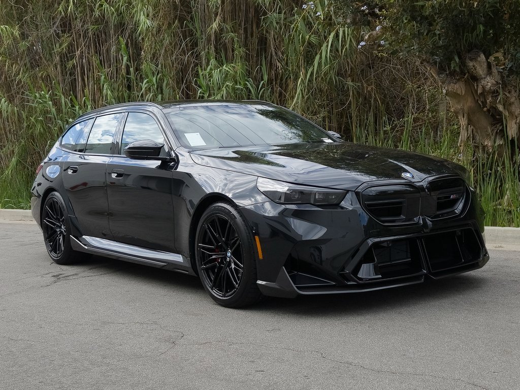 2026 Bmw M5 5 Touring photo 2