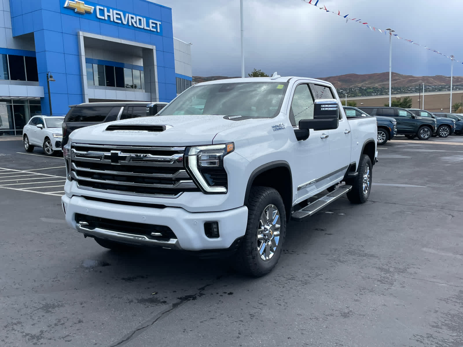 2026 Chevrolet Silverado 3500HD High Country photo 3