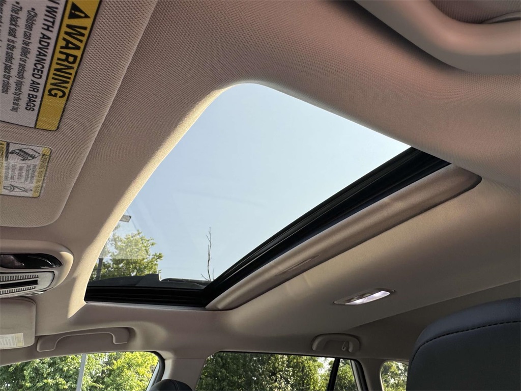 2025 Subaru Outback Limited XT photo 4