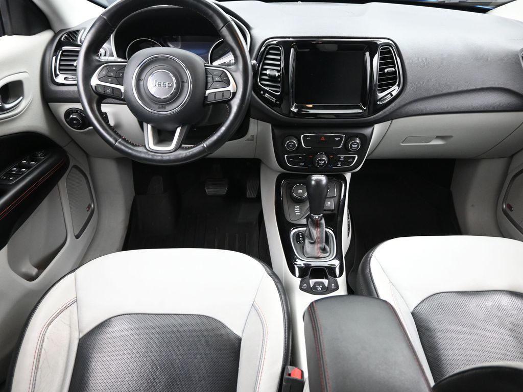 2018 Jeep Compass Limited photo 9
