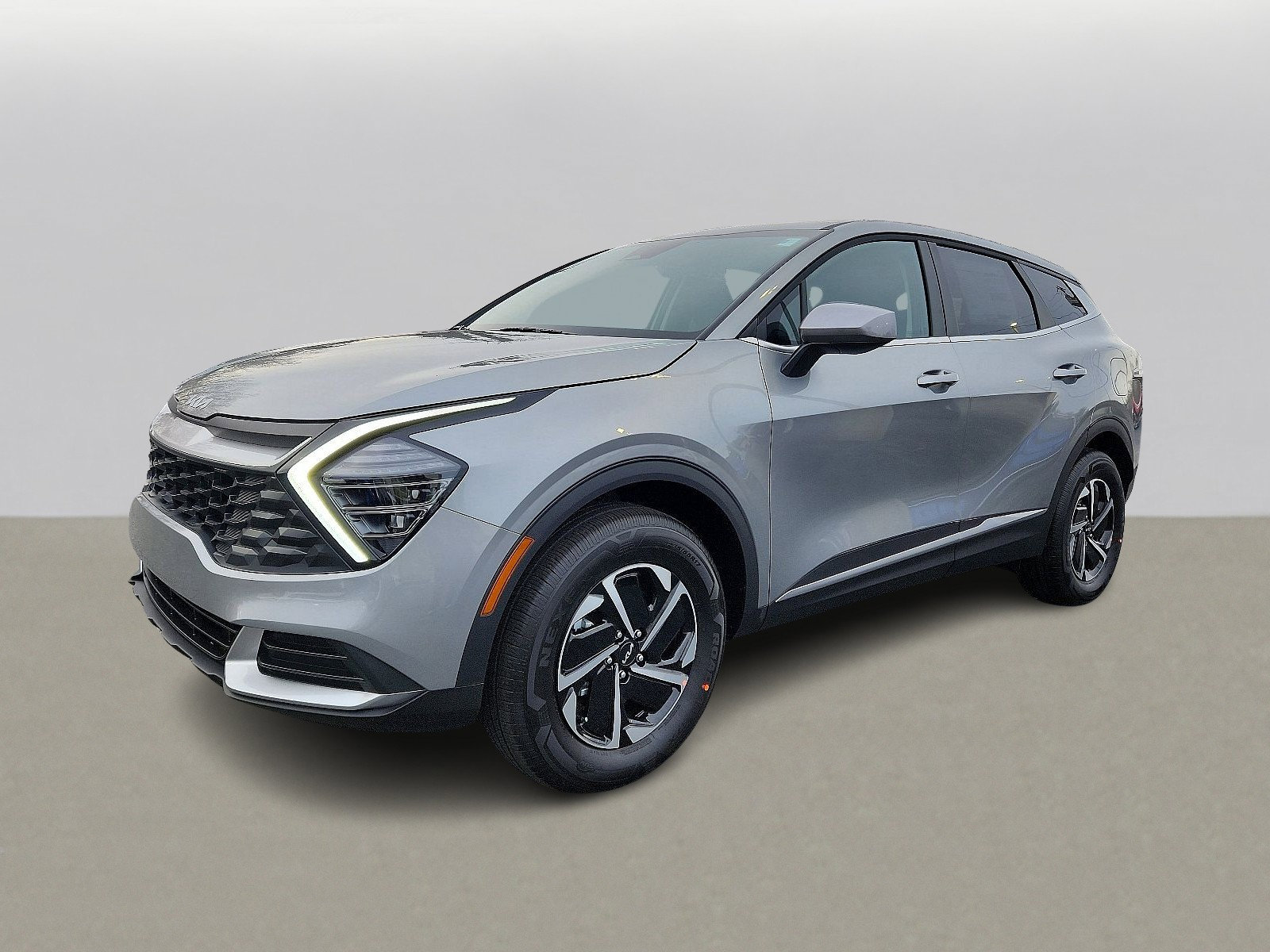 2025 Kia Sportage Hybrid LX photo 2