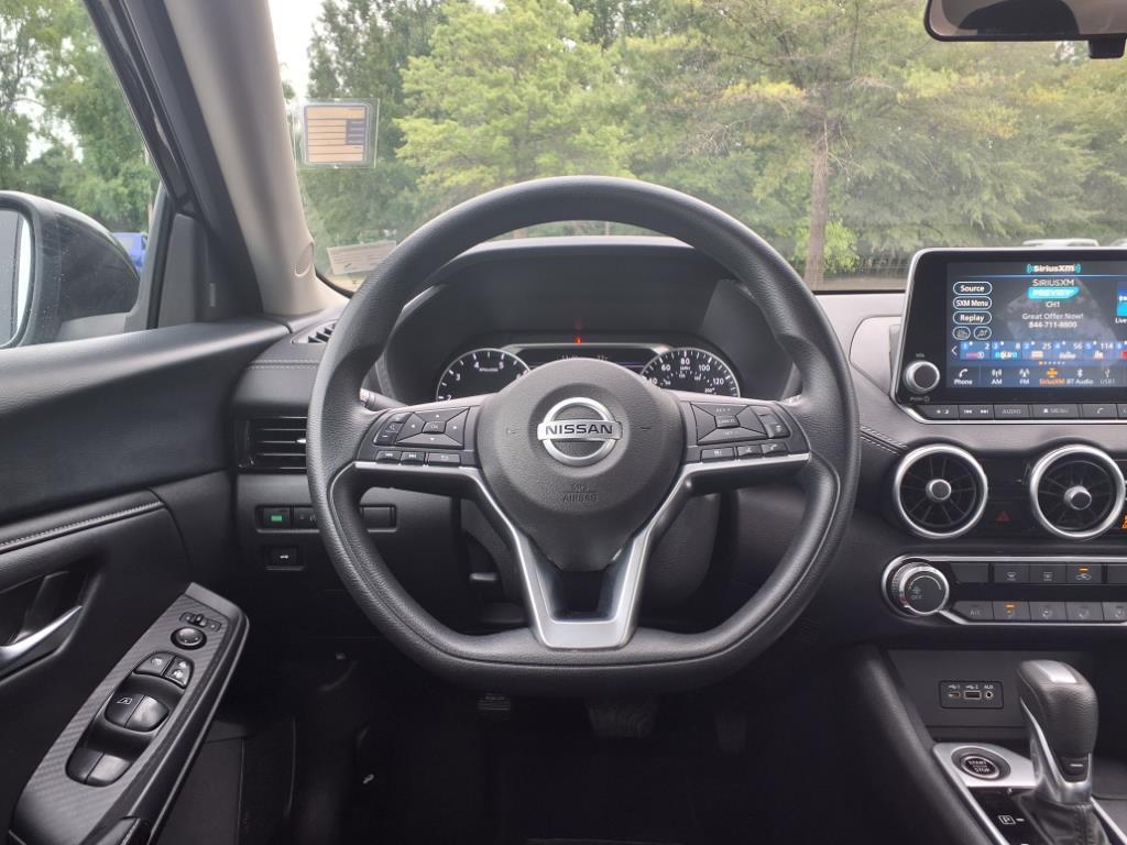 2023 Nissan Sentra SV photo 13