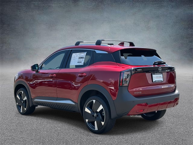 2025 Nissan Kicks SR photo 4