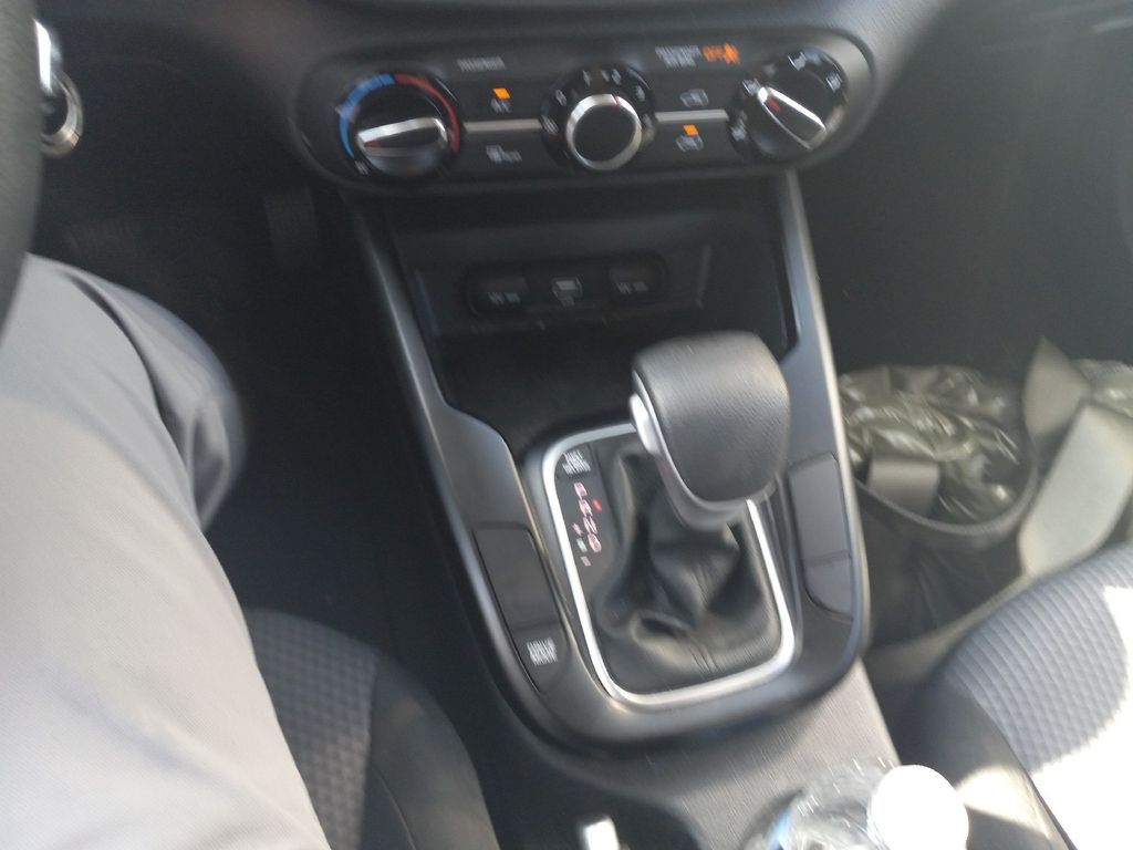 2022 Kia Soul LX photo 12