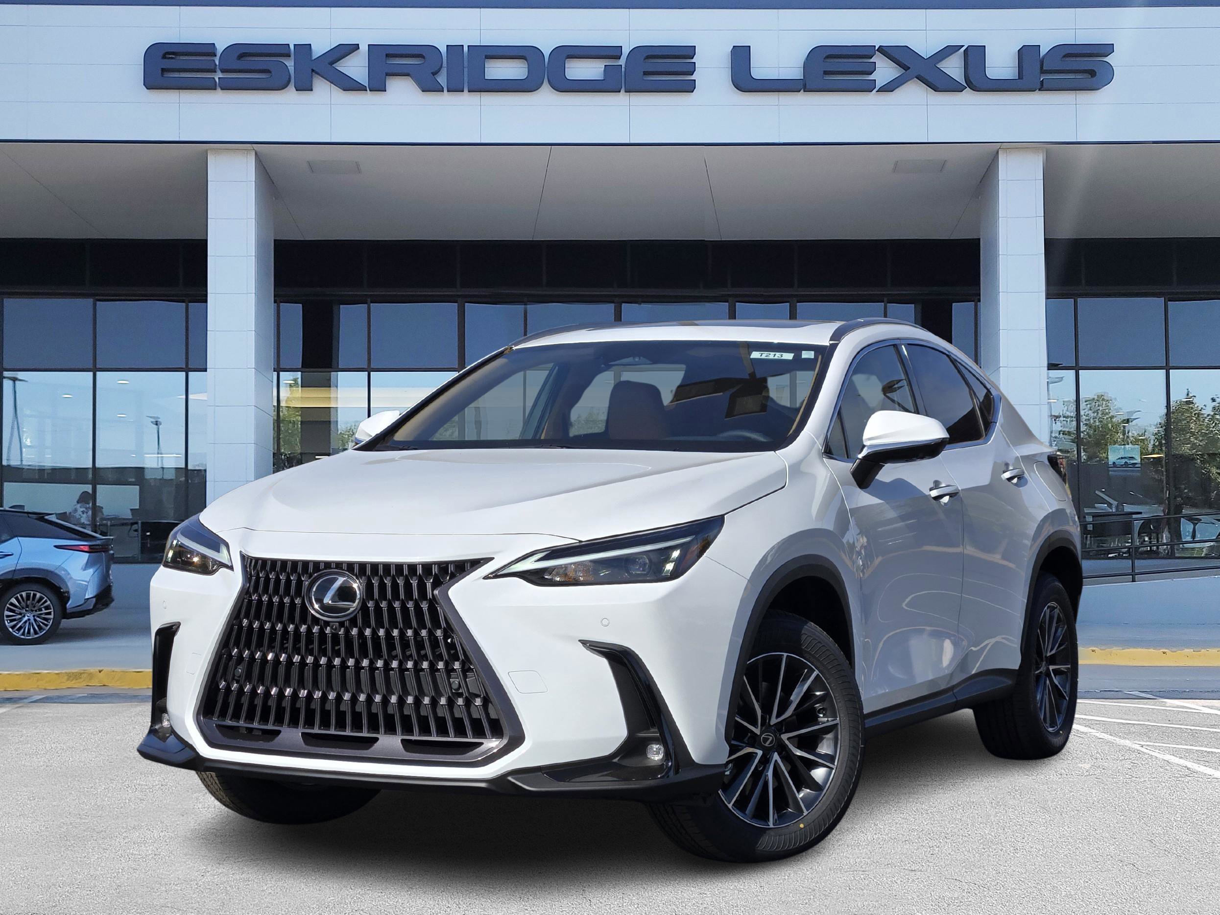 2026 Lexus NX PHEV 450h+'s photo