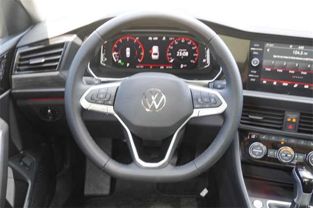 2024 Volkswagen Jetta 1.5T SEL photo 12