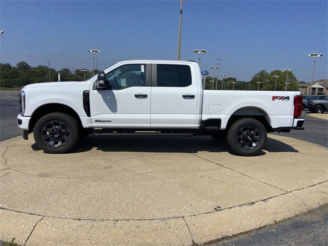 2026 Ford F-350 photo 4