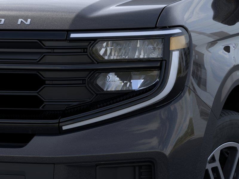 2025 Ford Expedition MAX photo 3