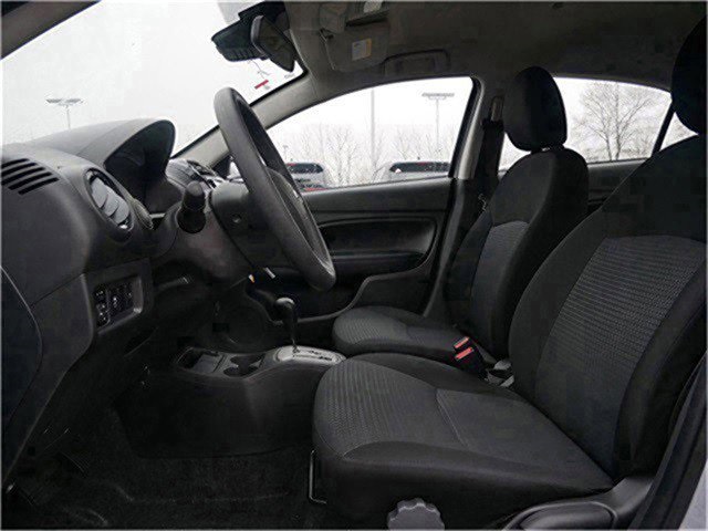 2024 Mitsubishi Mirage G4 ES photo 2