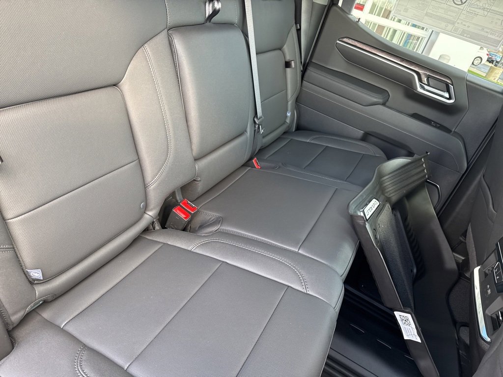 2025 Chevrolet Silverado 1500 LTZ photo 32