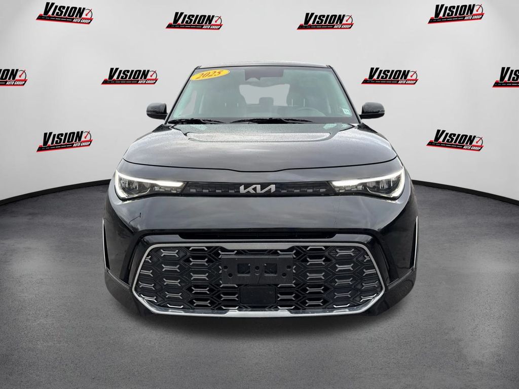 2025 Kia Soul GT-Line photo 2