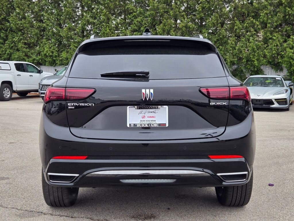 2025 Buick Envision Sport Touring photo 13