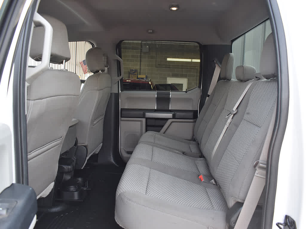 2019 Ford F-350 XLT photo 6