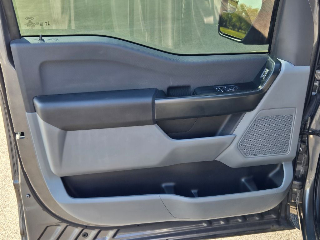 2023 Ford F-150 XL photo 14