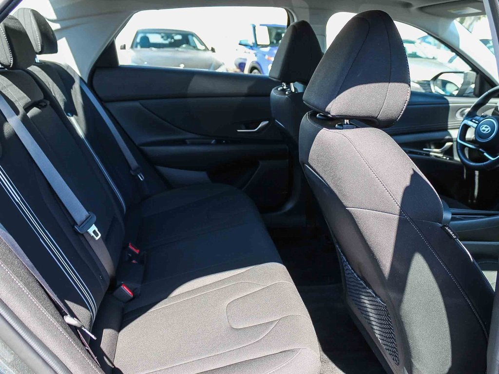 2024 Hyundai Elantra SEL photo 16