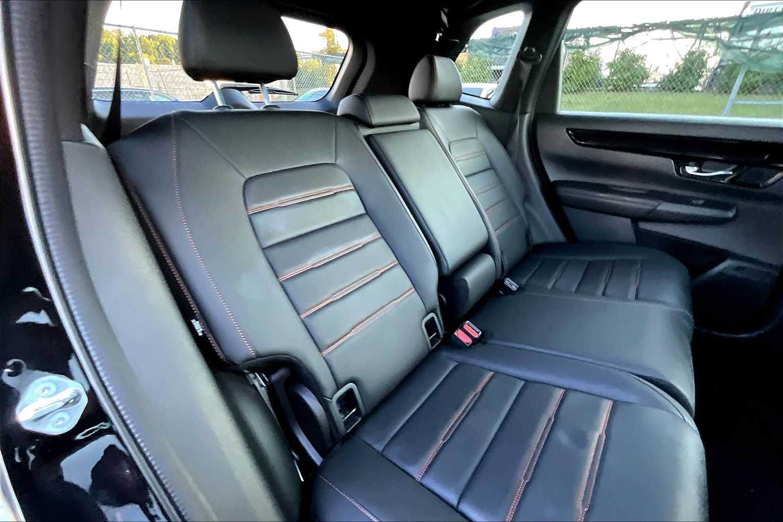 2026 Honda CR-V Hybrid Sport Touring photo 18