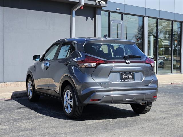 2025 Nissan Kicks Play S photo 4