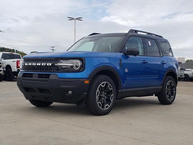 2025 Ford Bronco Sport Outer Banks photo 3