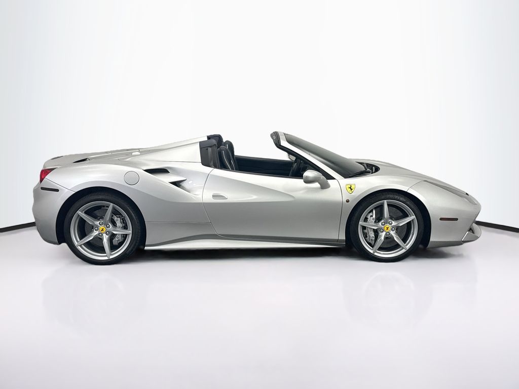 2017 Ferrari 488 Spider photo 4