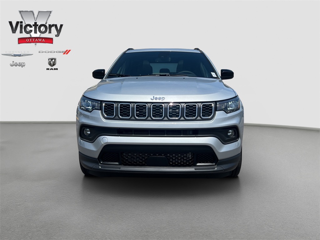 2025 Jeep Compass Latitude photo 2