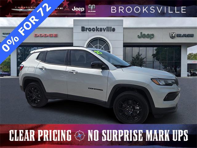 2025 Jeep Compass Latitude's photo