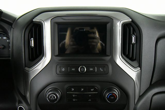 2026 Chevrolet Silverado 3500HD photo 3