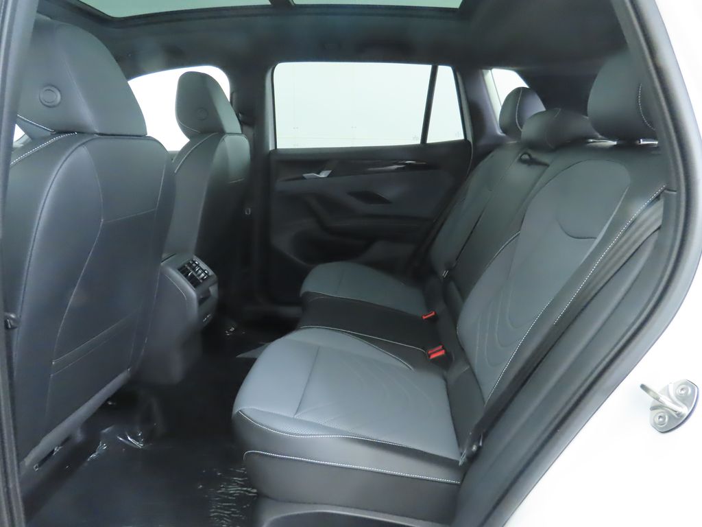 2025 Volkswagen Tiguan SE R-Line Black photo 20