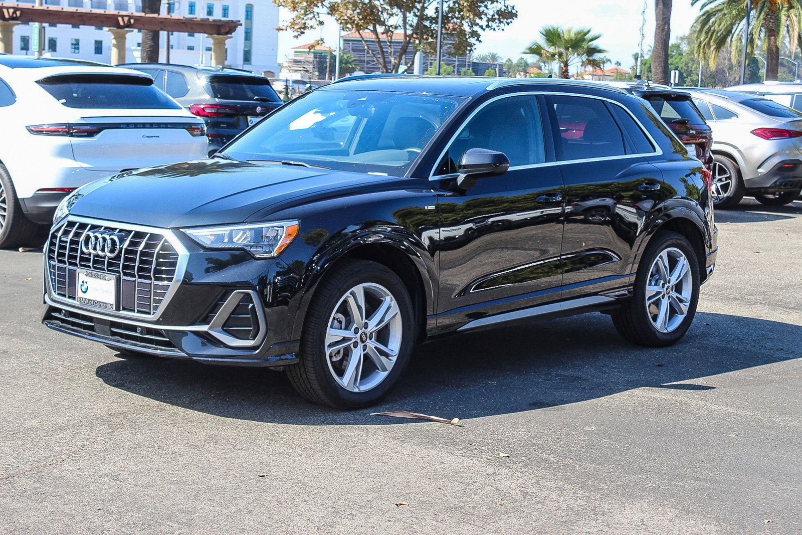 2022 Audi Q3 S line Premium photo 2
