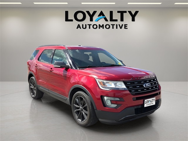 2017 Ford Explorer XLT photo 7