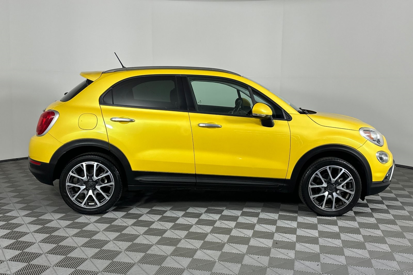 2017 Fiat 500X Trekking photo 3